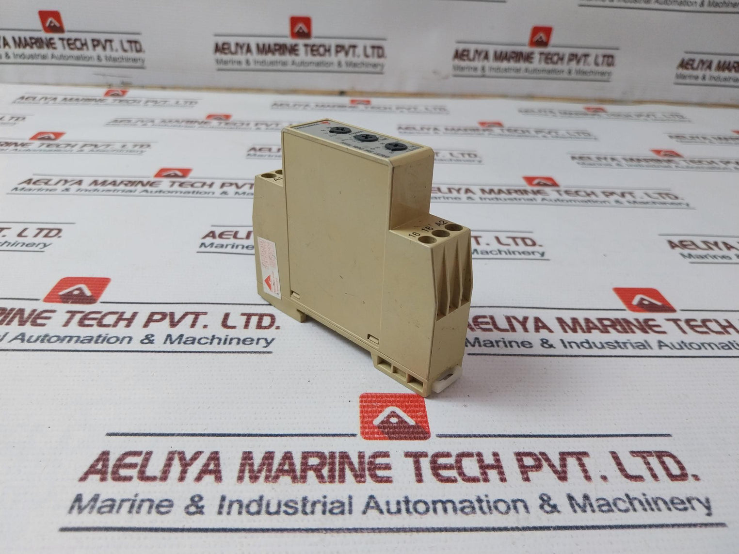 Carlo Gavazzi Dac51Cm24B001 Star Delta Timer 24-240 Vac/Dc, 50-60Hz