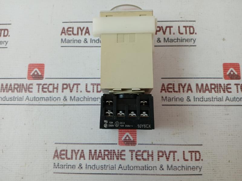 Carlo Gavazzi Fmb01Dw24 Multifunction Timer With Base Fmb01 10A 250V 240V 1/2 Hp