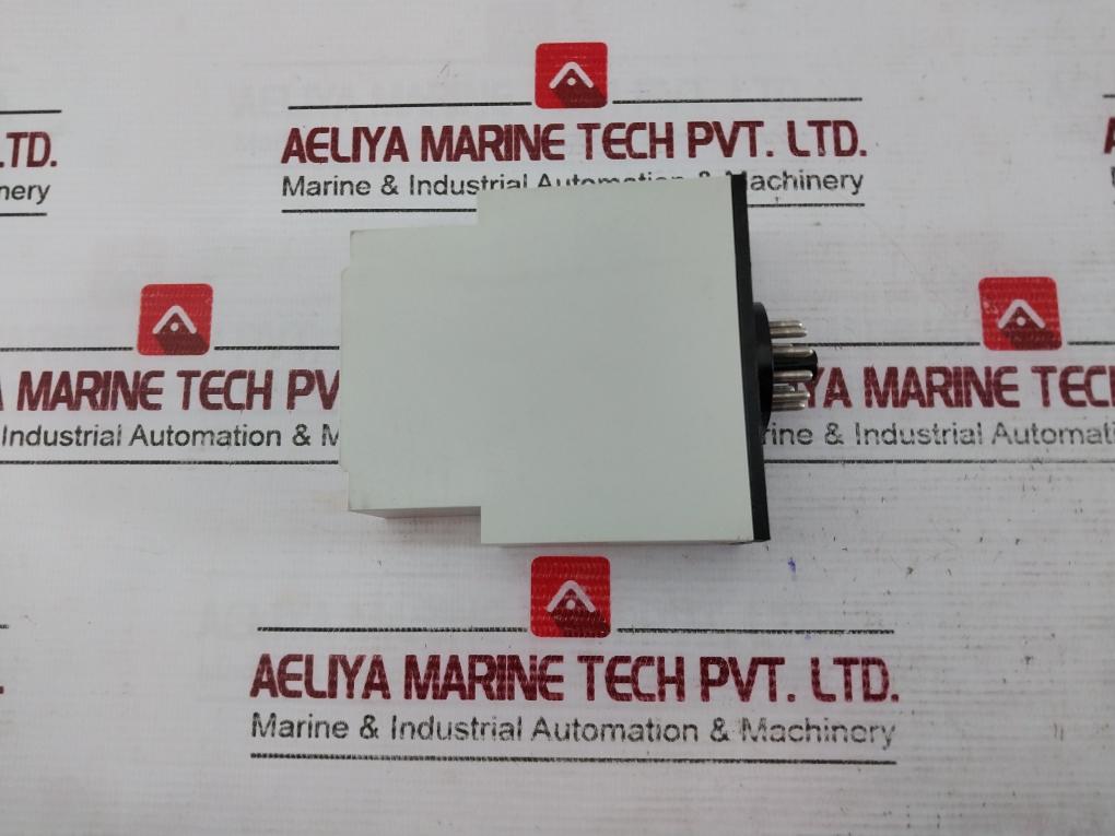 Carlo Gavazzi Paa01Dm24 Time Delay Relay 4-240 Vac/Dc 50-60Hz 240V 8A