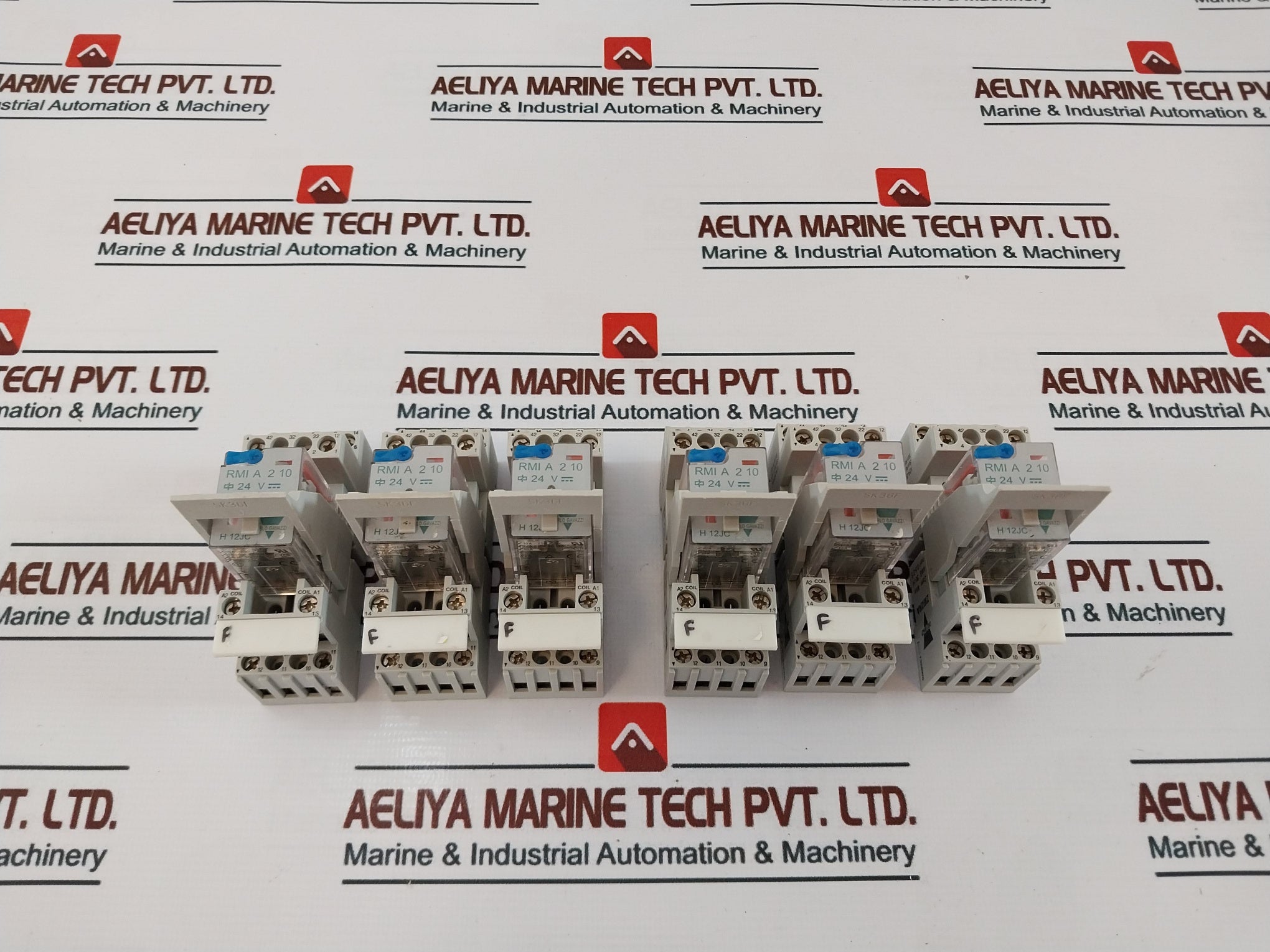 Carlo Gavazzi RMI A 2 10 Industrial Relay with ZMI2NA Socket