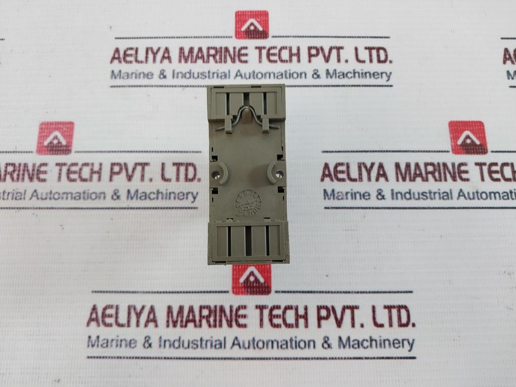 Carlo Gavazzi RMIA0045024DC Relay with Socket Z376.02