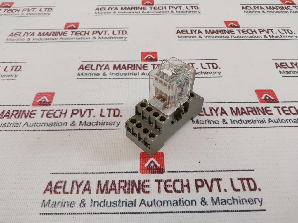 Carlo Gavazzi Rmia0045024Dc Relay With Socket Z376.02