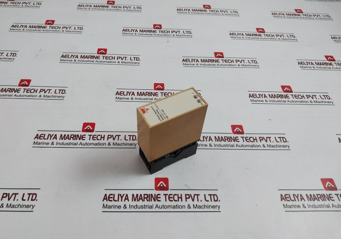Carlo Gavazzi Sm 170 440 3-phase Sequence Voltage Relay With Base 260–440 Vac