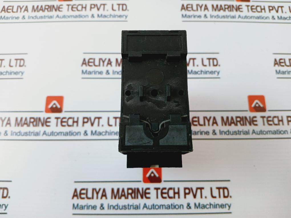 Carlo Gavazzi Pua01Cb23500V Voltage & Current Relay W/ Base 50/60Hz