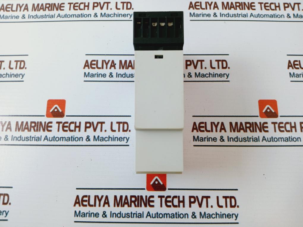 Carlo Gavazzi Pua01Cb23500V Voltage & Current Relay W/ Base 50/60Hz