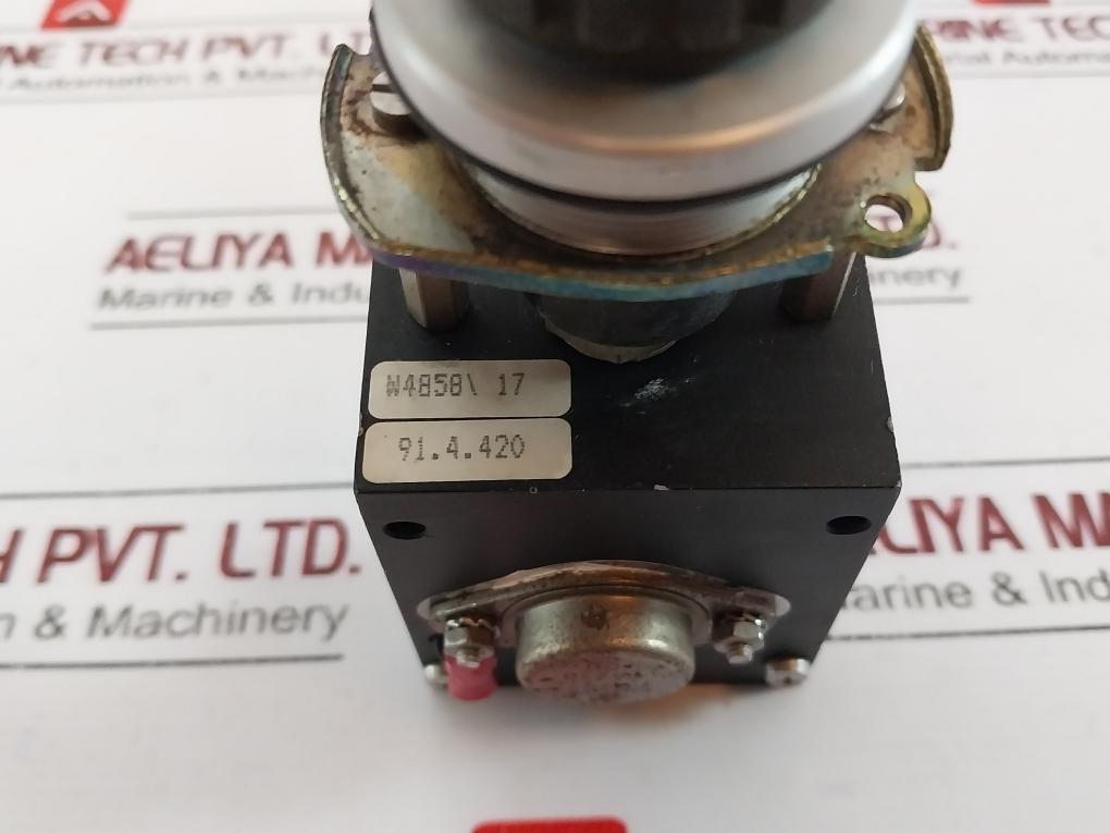 Carlo Gavazzi W4858/17 Cam Rotary Switch Module Mod. 042 Rev.4