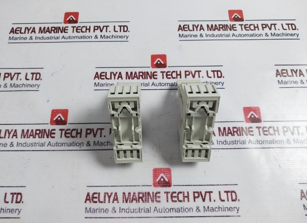 Carlo Gavazzi ZMI 15/4N Solid State Relay With Socket 12A 3000VAC / 10A 300VAC