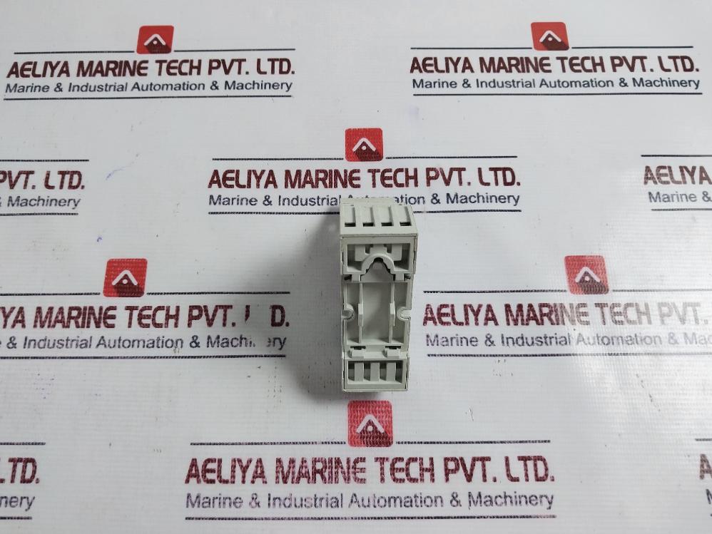 Carlo Gavazzi ZMI 15/4N Solid State Relay With Socket 12A 3000VAC / 10A 300VAC