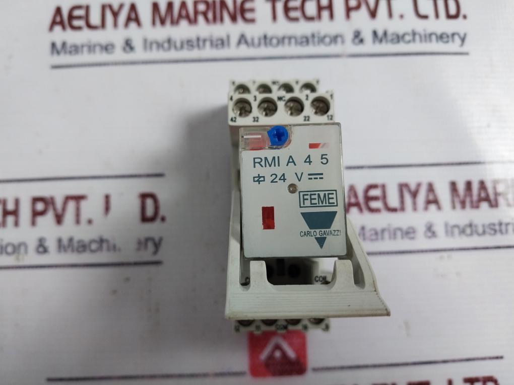 Carlo Gavazzi ZMI 15/4N Solid State Relay With Socket 12A 3000VAC / 10A 300VAC