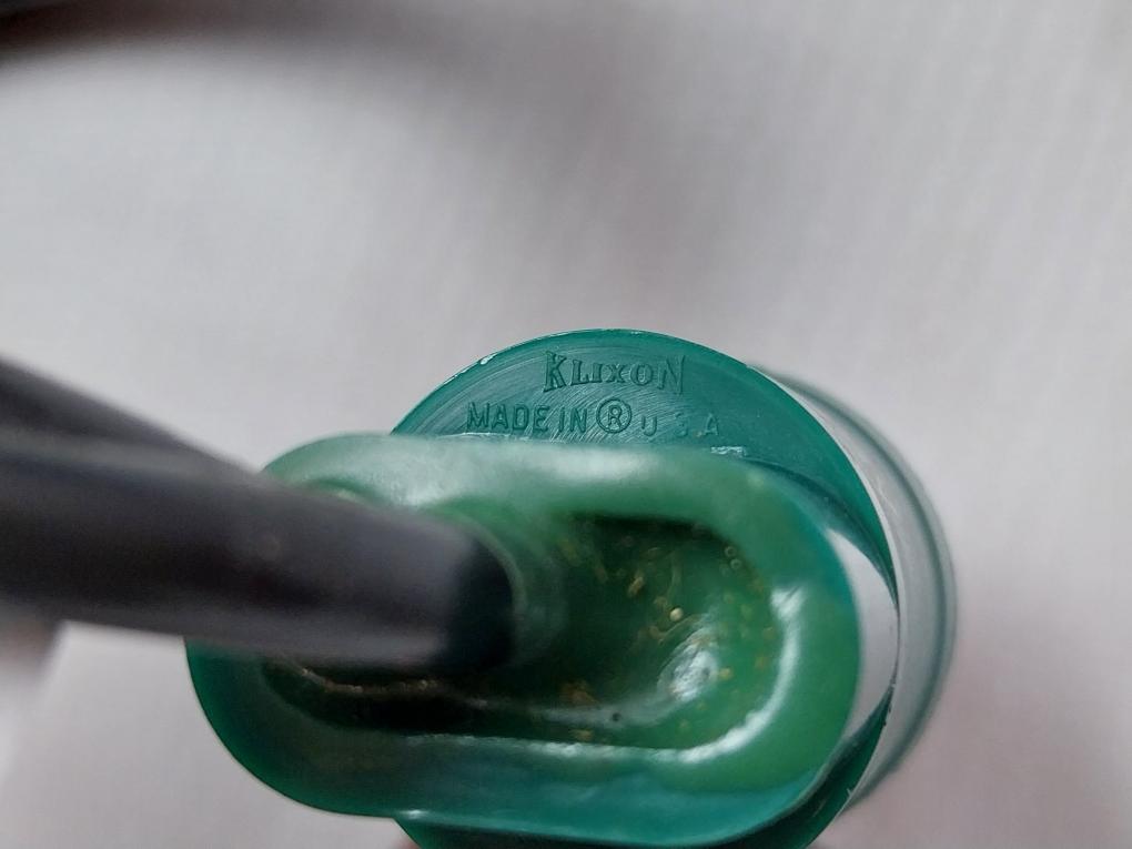 Carrier 66Ui-6942-4 Pressure Switch 1 Meter 600V 18 Awg