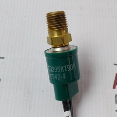 Carrier 66Ui-6942-4 Pressure Switch 1 Meter 600V 18 Awg