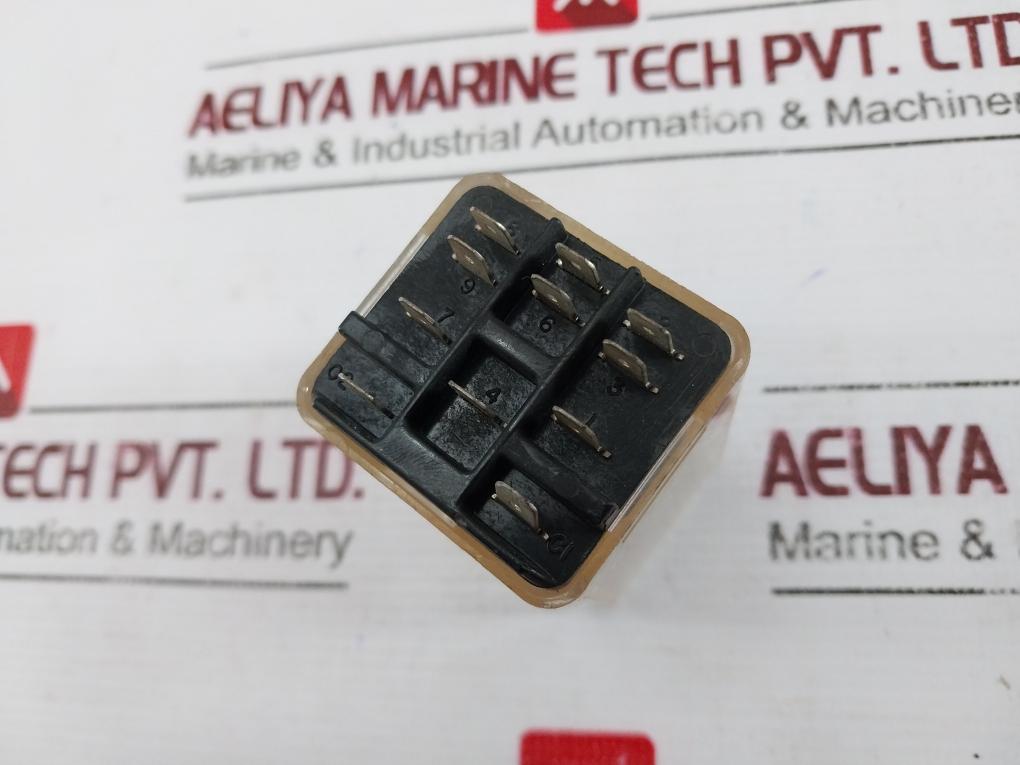 Carrier Transicold 10-00220-00 Relay 12Vdc 10A 60Hz