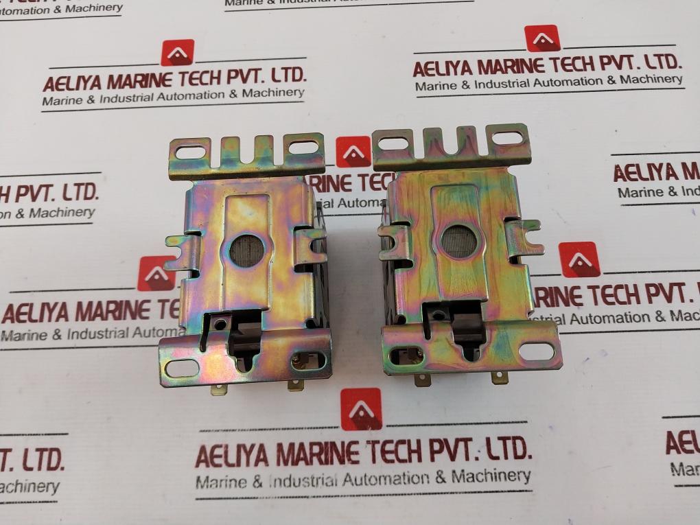 Carrier Transicold 10-00304-32 Contactor 15 Amp , 24V 50-60Hz