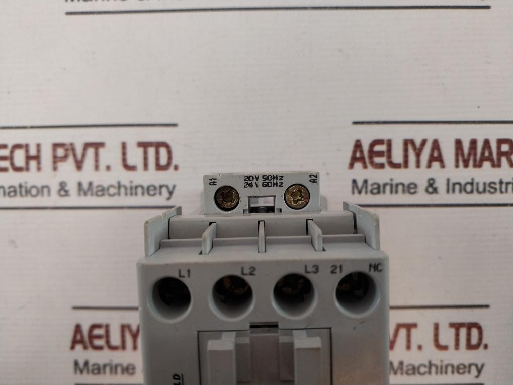 Carrier Transicold 10-00431-07 Contactor Ser: A