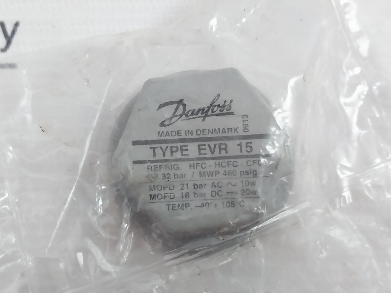 Carrier Transicold 14-00285-00-/60120 Solenoid Valve 32 Bar 460 Psig