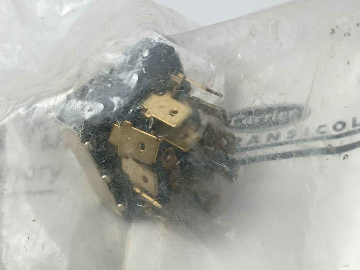 Carrier Transicold 10-01129-07Sv Toggle Switch Replacement New