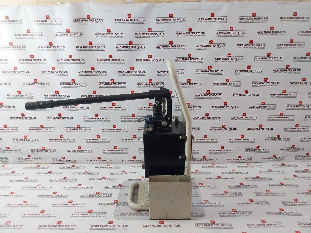 Cato Fluid S5 AC-R-02/1 High Pressure Hose 0-315 Bar 2-6.3 W.P. 56 MPA 3 Meter