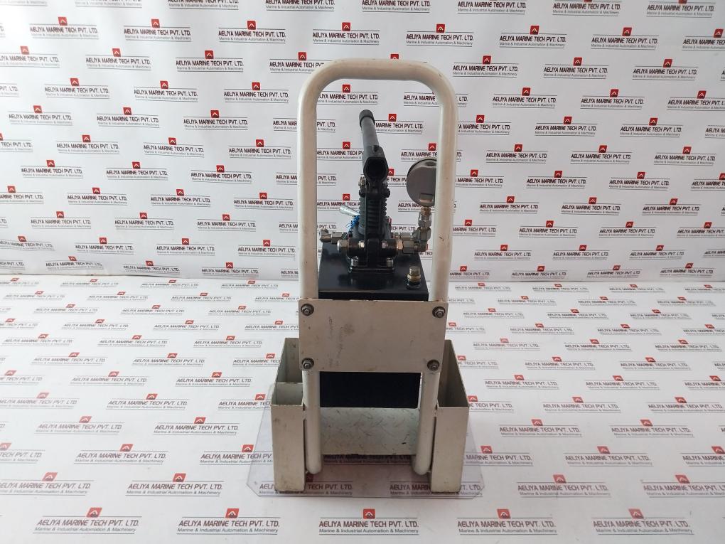 Cato Fluid S5 AC-R-02/1 High Pressure Hose 0-315 Bar 2-6.3 W.P. 56 MPA 3 Meter