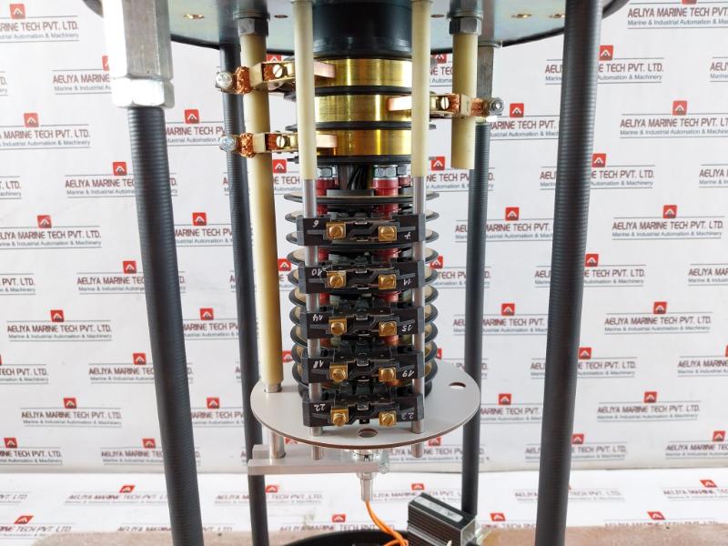 Cavotec Gsk 1502/0303/9820/400/Dv Slip Ring Assembly Column Type 2Xpe 300A 660V