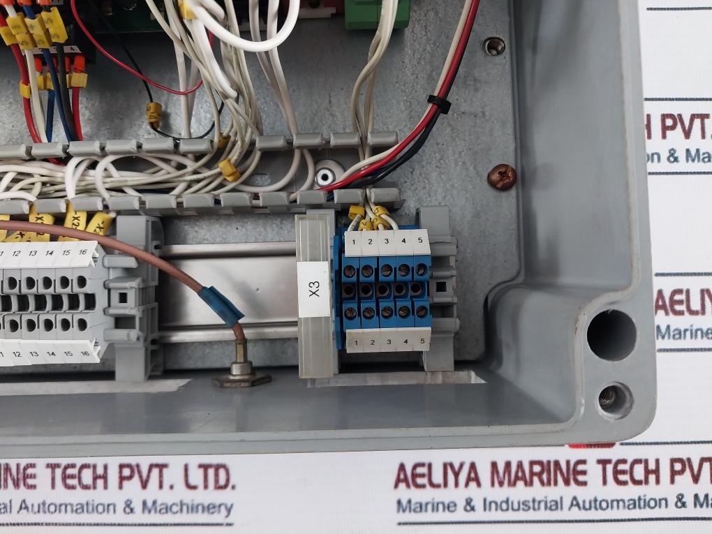 Cavotec Micro-Control MC-3000-EX Remote Control 220 VAC