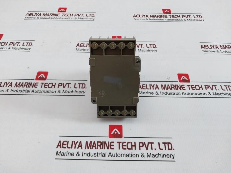 Cdc 0411 Timer Delay Relay Sch.731 0 To 2.5 Min 6A-380V~ 110V 60Hz-150 Sec