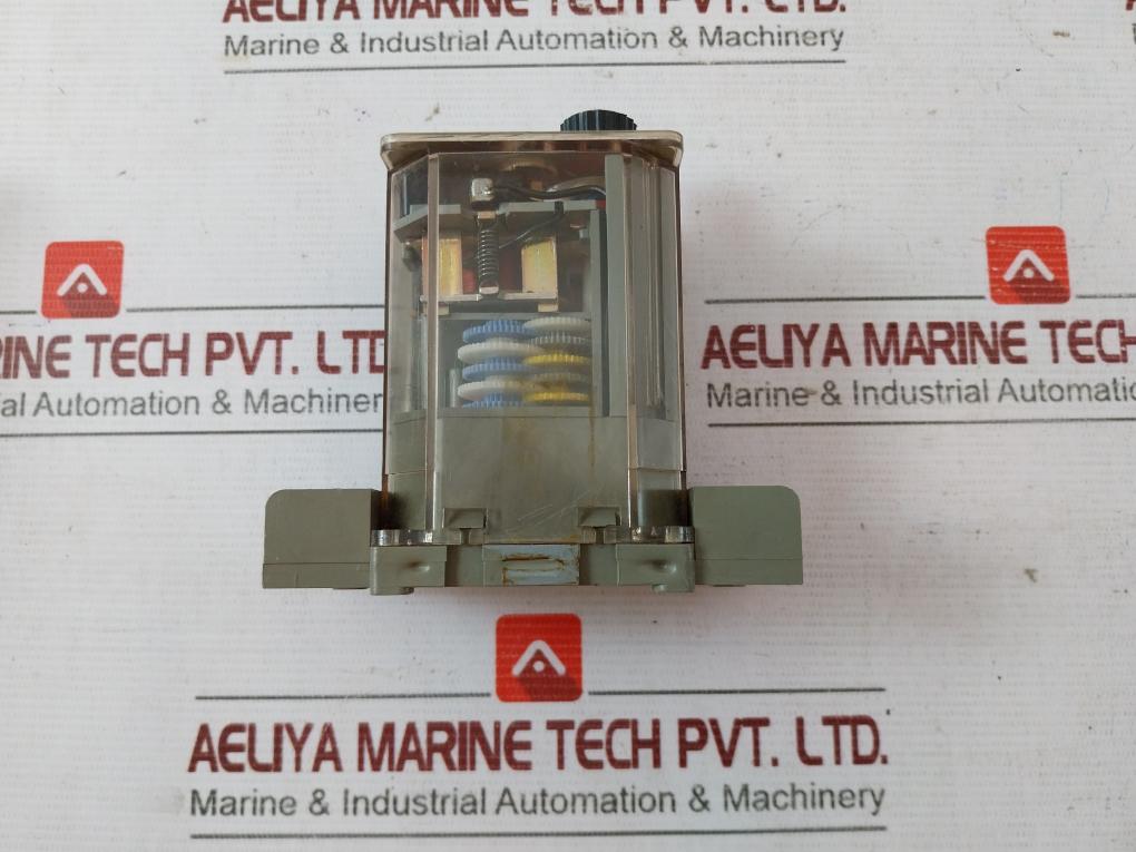 Cdc 1503.704 Miltac Multicrontimer Relay 0-3 50 Hz/60 Hz