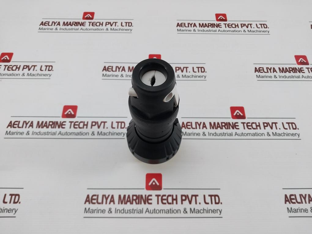 Ceag Ghg5117304R0001 2P+ Power Connector Plug Ip66