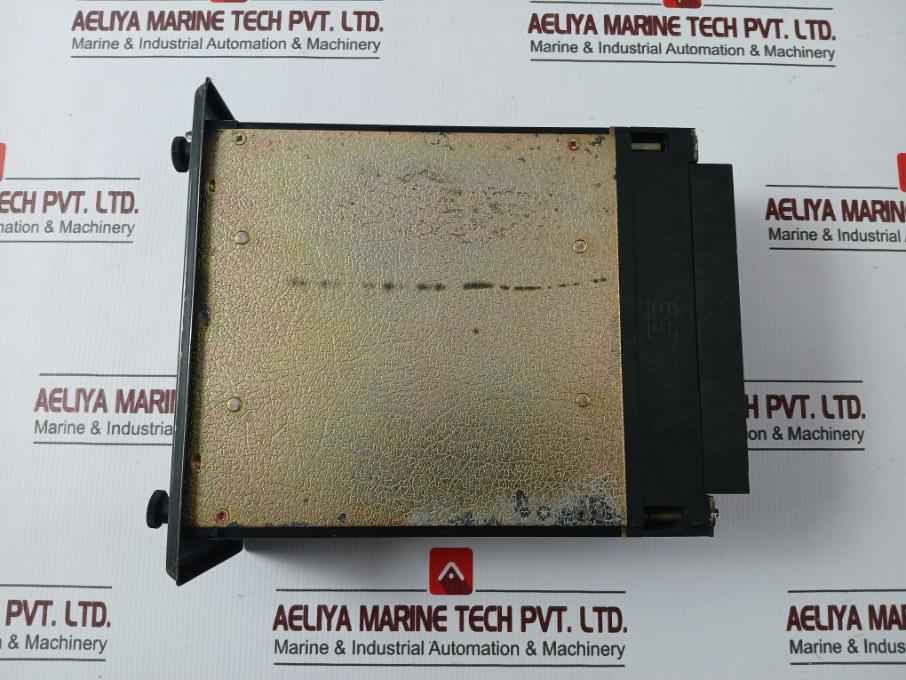 Cee Hdg7020 Frequency Relay 110V 63V 60Hz Sch 9887 B