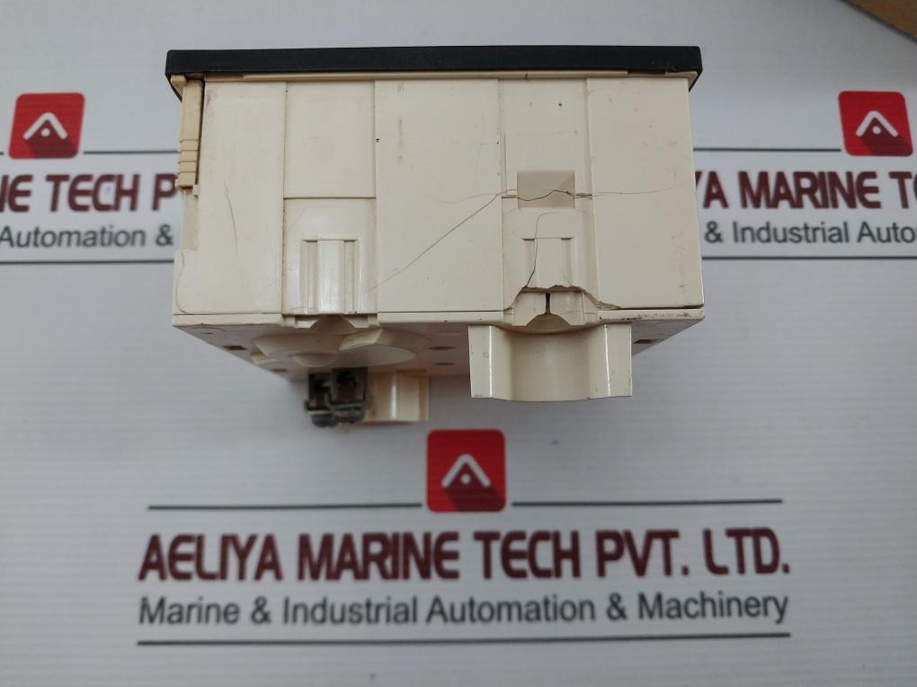 Cewe Iq96 Analog Voltmeter 0-300V