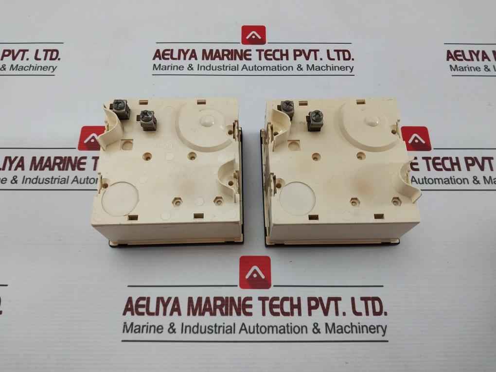 Cewe Iq96 Analog Voltmeter 0-300V
