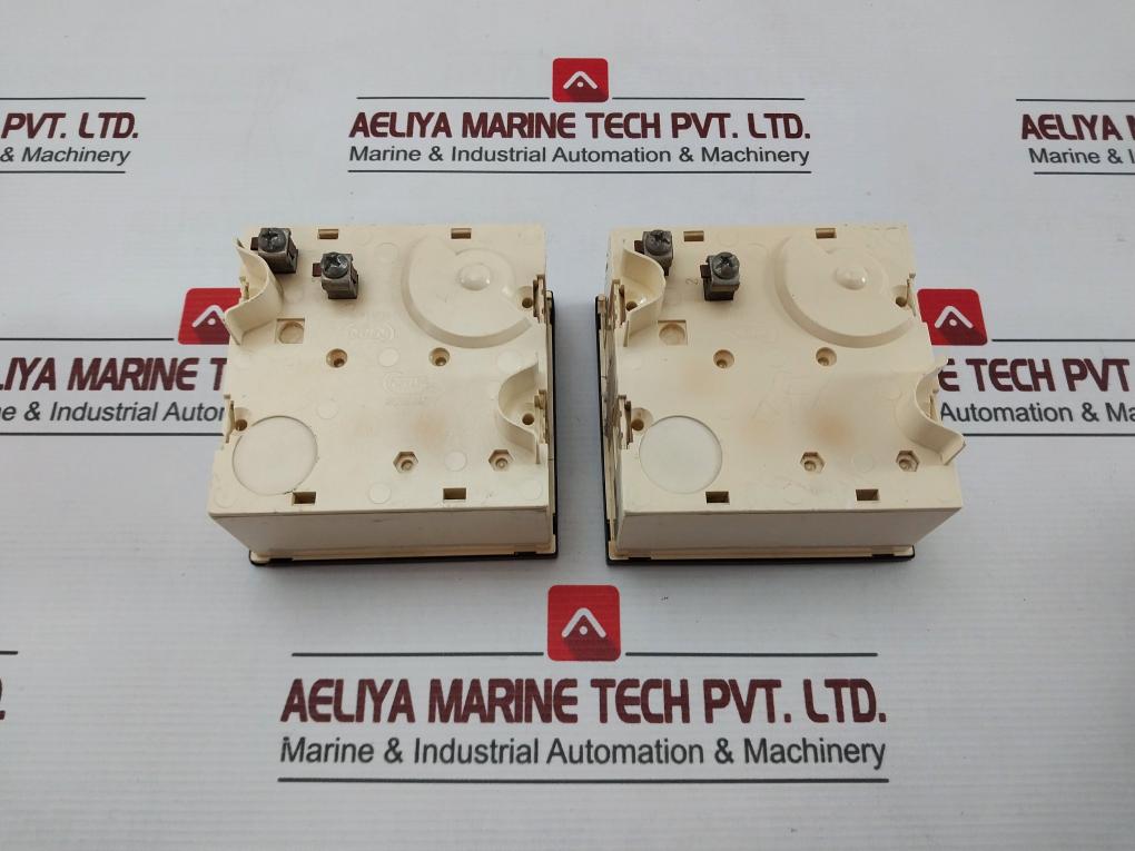 Cewe Iq96 Analog Voltmeter 0-300V