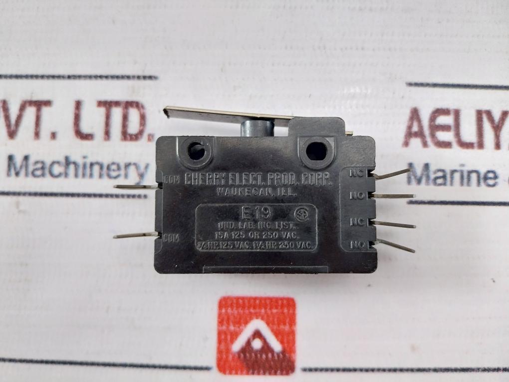 Cherry Electric E19 Snap Action Limit Switch