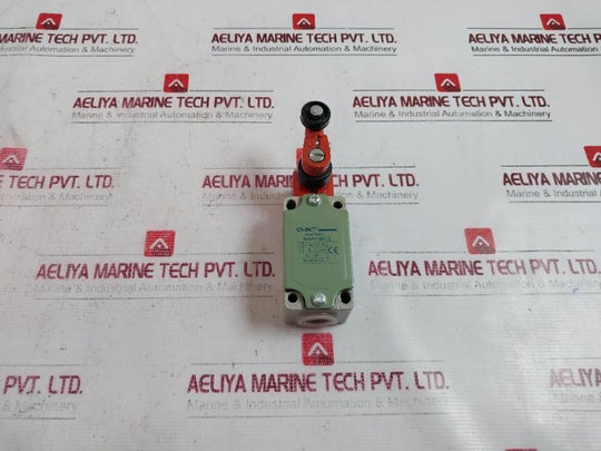 Chint Yblx-p1/120/1G Single Roller Limit Switch Adjustable Angle 437069