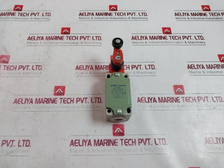 Chint Yblx-p1/120/1G Single Roller Limit Switch Adjustable Angle 437069
