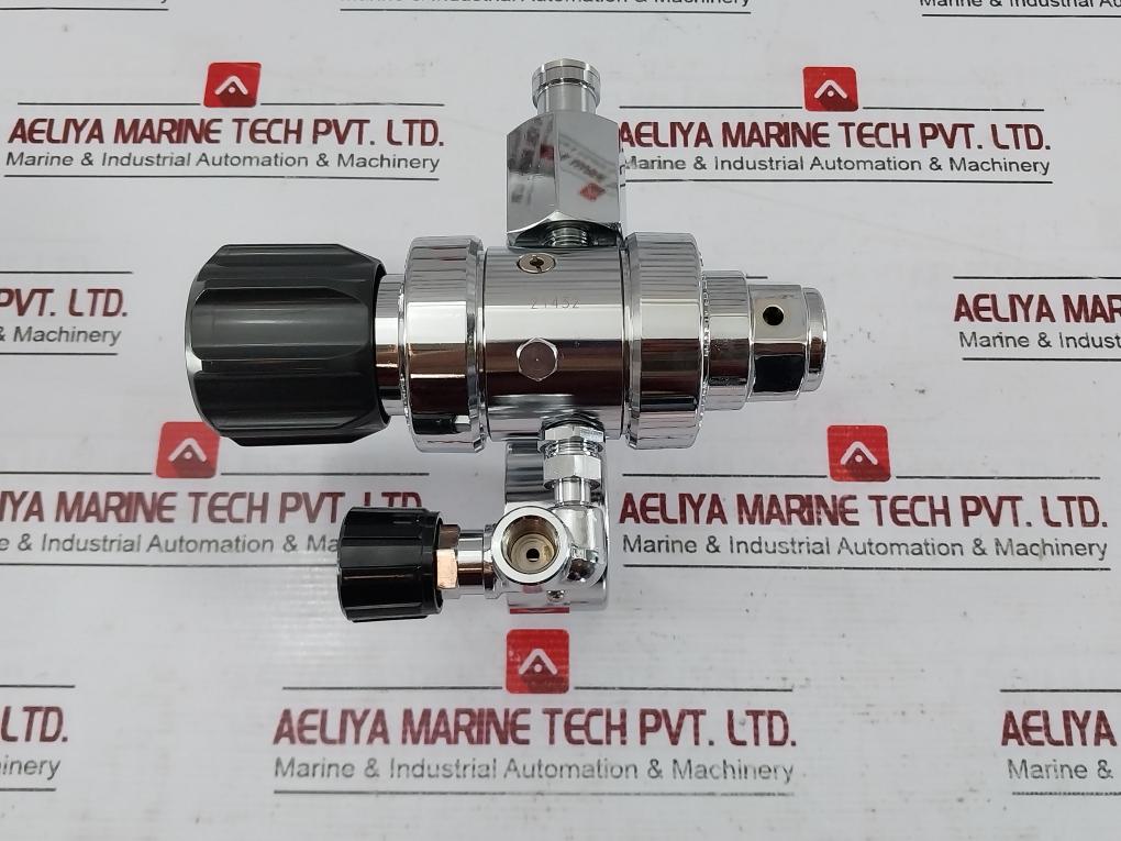 Chiyoda Seiki Bhn-3 High Select Gas Regulator Pressure Gauge A4U