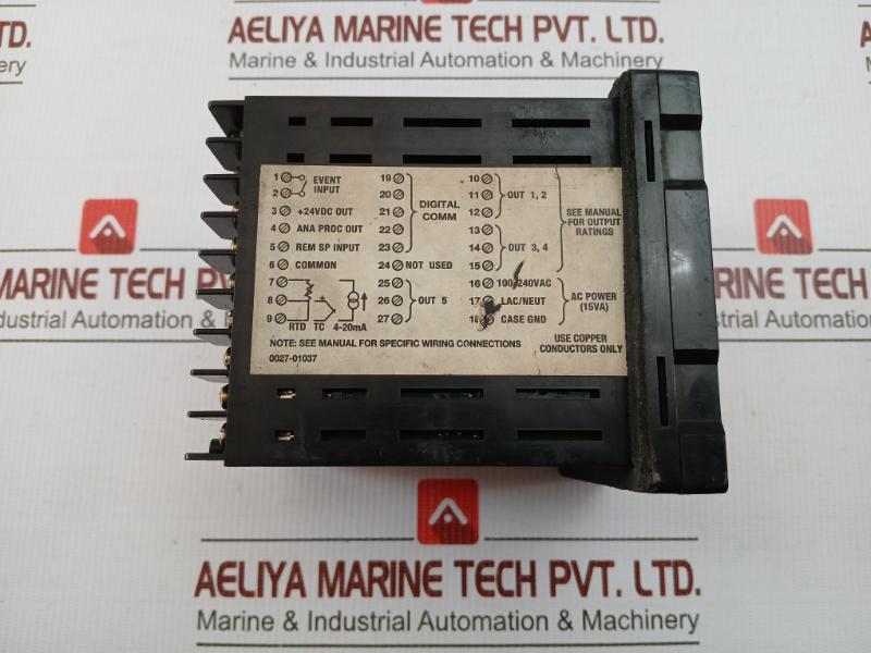 Chromalox 100-240Vac Temperature And Process Controller 65˚C 2104-ro100