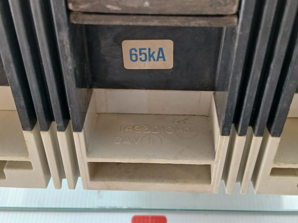 Circuit Breaker 400/500A 3P 65Ka Siemens 3Vf6211-2Bk44-1Ga0