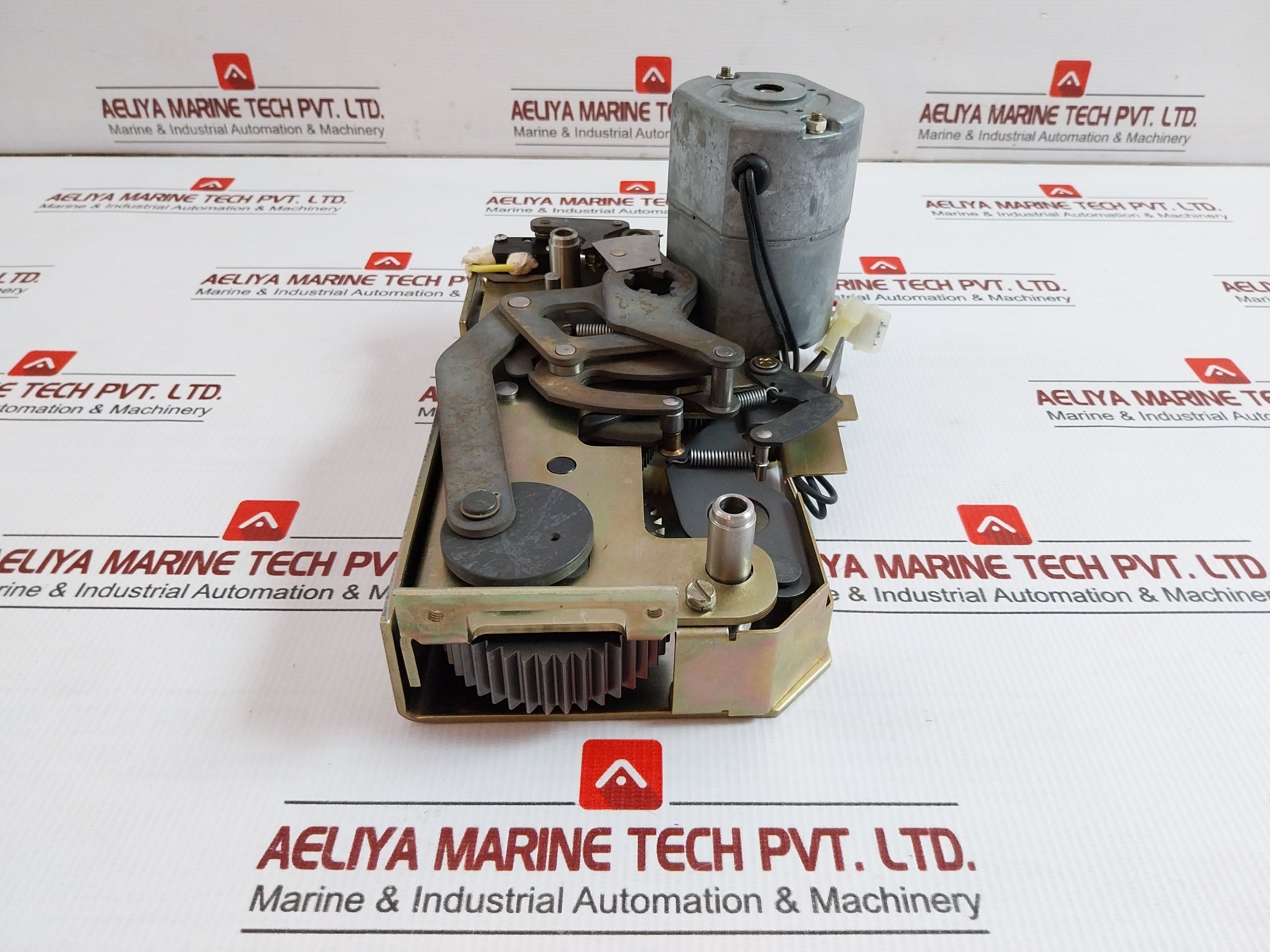 Circuit Breaker Electric Operator Assembly 120Vac 50/60H General Electric Spe120