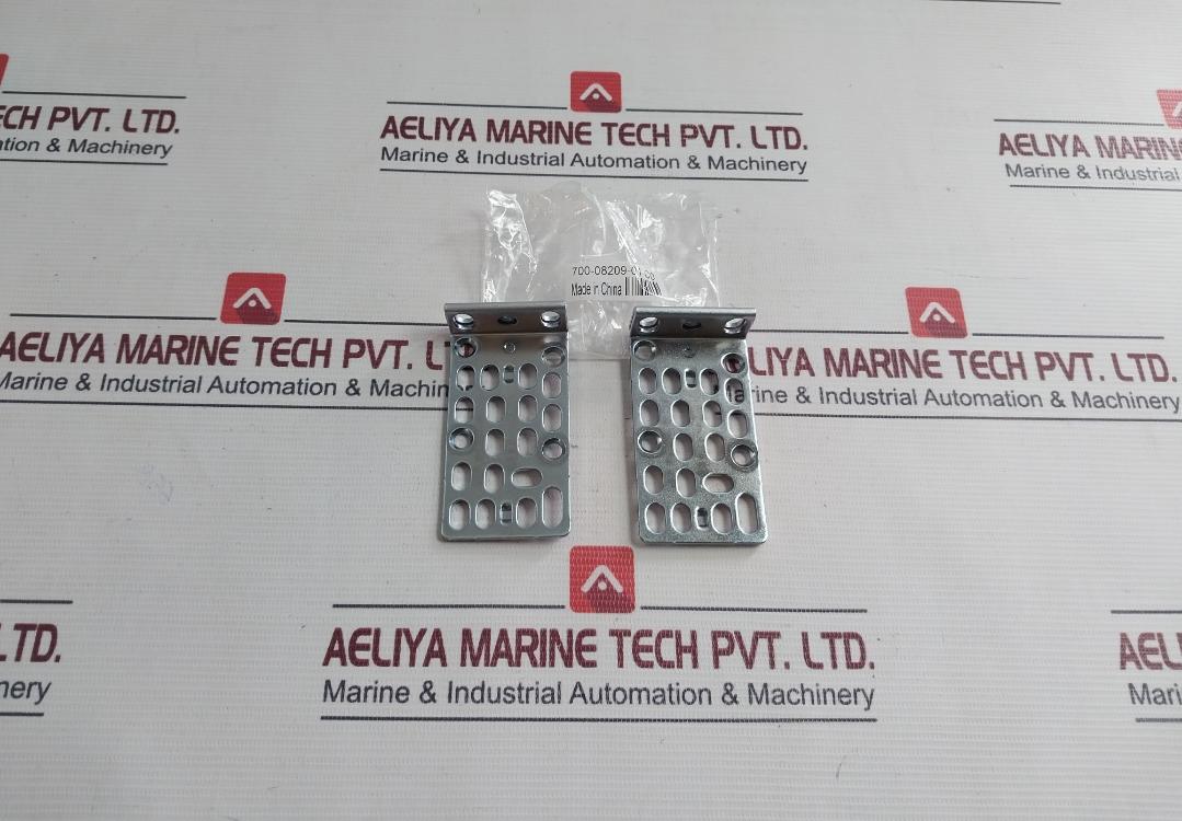 Cisco 800-16852-02 Rack Mounting Kit