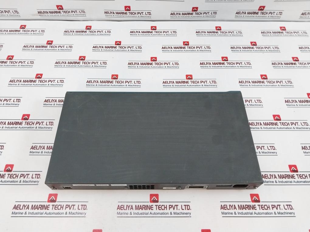 Cisco CATALYST 2960 Series 24 Port Switch WS-C2960-24TT-L 100-240V~ 1.3-0.8A