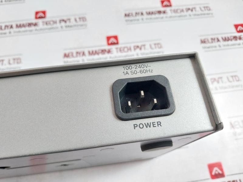 Cisco Sg100-16 16-port Gigabit Switch 100-240V 1A 50-60Hz