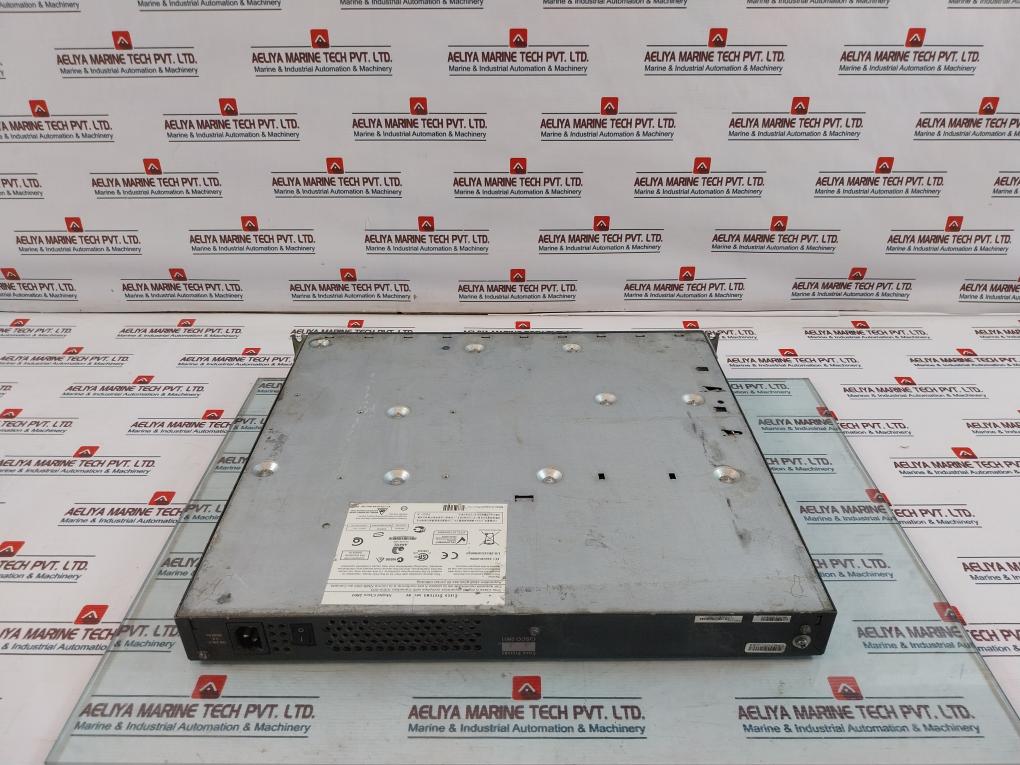 Cisco Systems 2801 Integrated Services Router 2800 Series 5A 100-240V~