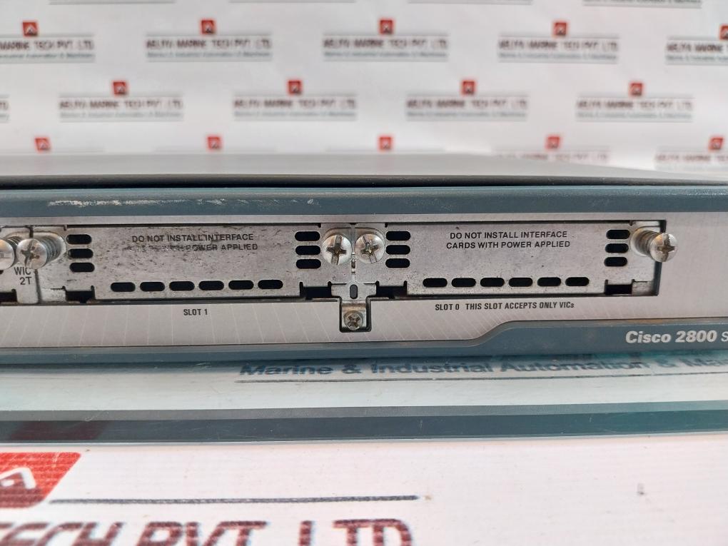 Cisco Systems 2801 Integrated Services Router 2800 Series 5A 100-240V~