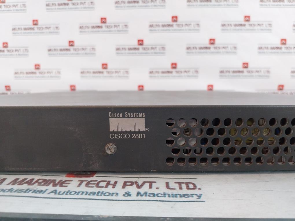 Cisco Systems 2801 Integrated Services Router 2800 Series 5A 100-240V~