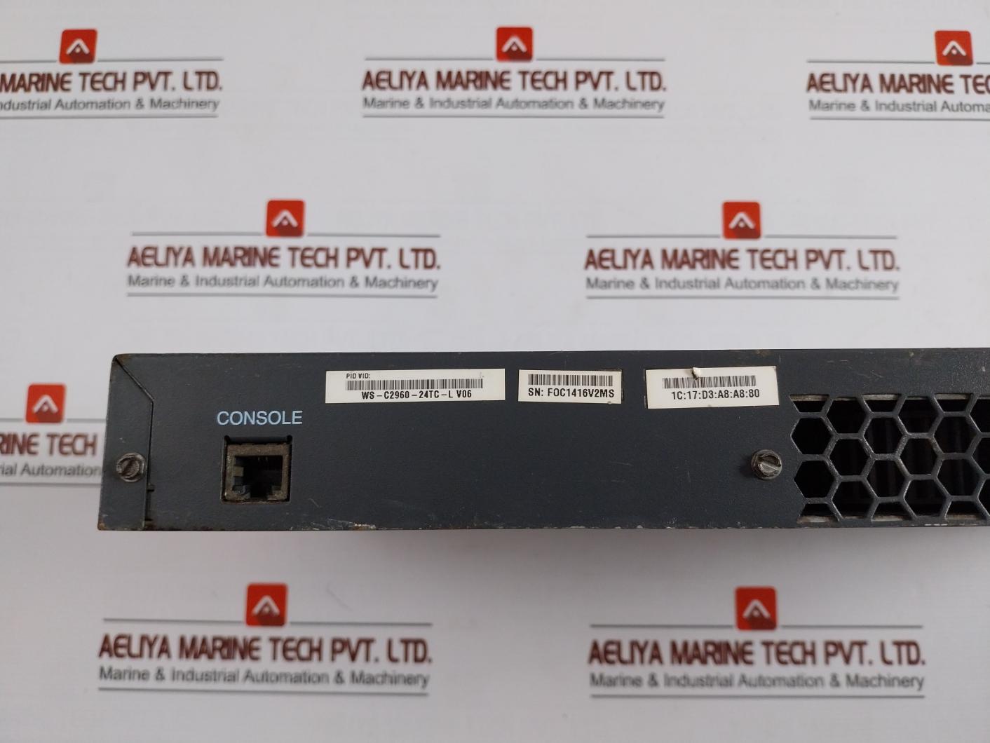 Cisco Ws-c2960-24Tc-l Catalyst Switch 24-port Fast Ethernet W/ 2 Gigabit Uplinks