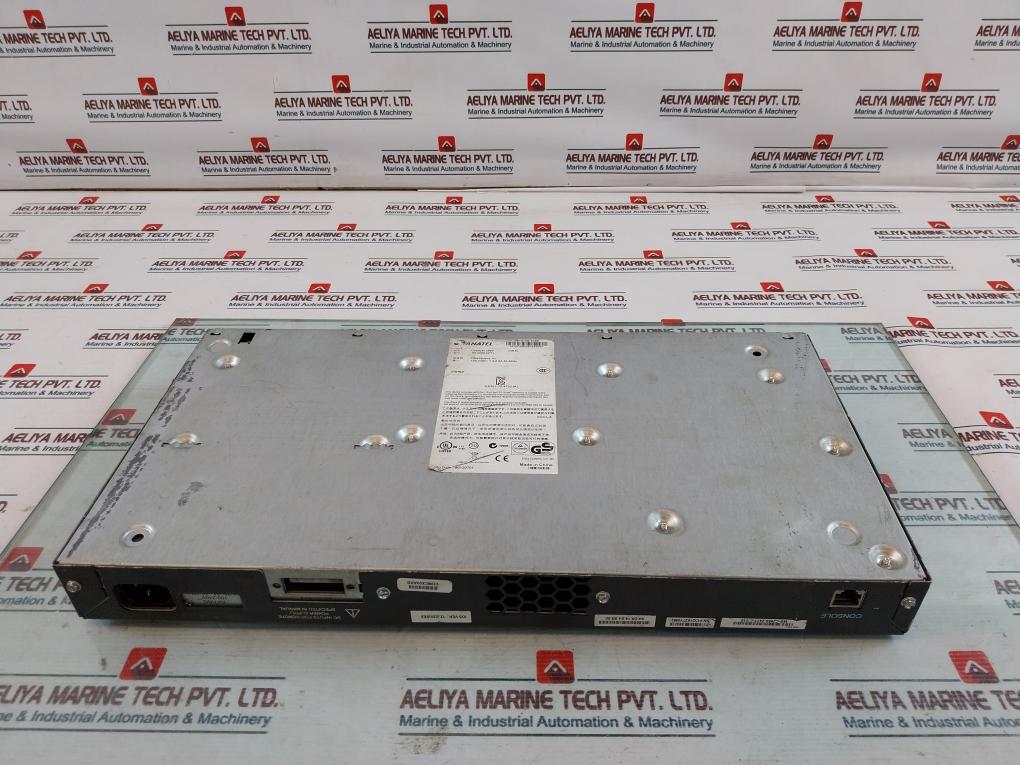 Cisco WS-C2960-24TT-L Catalyst 2960 24-Port Fast Ethernet Switch 100-240V~