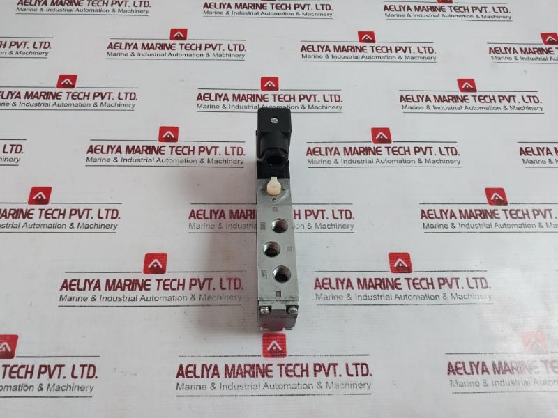 Ckd 4F210 Pneumatic Valve 100V 50/60Hz 110V