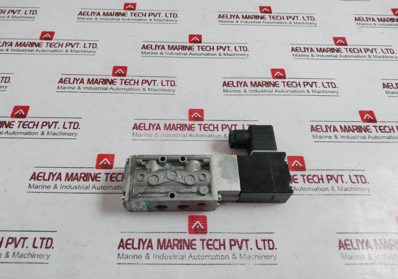 Ckd 4F210 Pneumatic Valve 100V 50/60Hz 110V