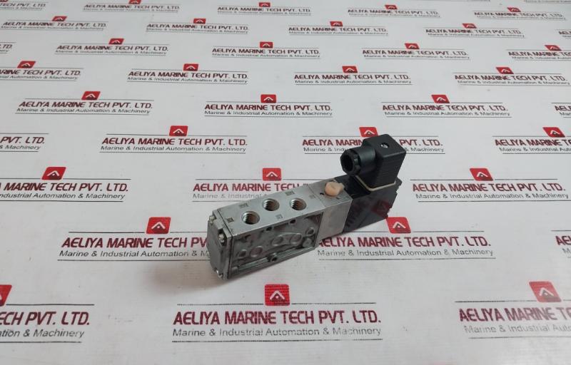 Ckd 4F210 Pneumatic Valve 100V 50/60Hz 110V