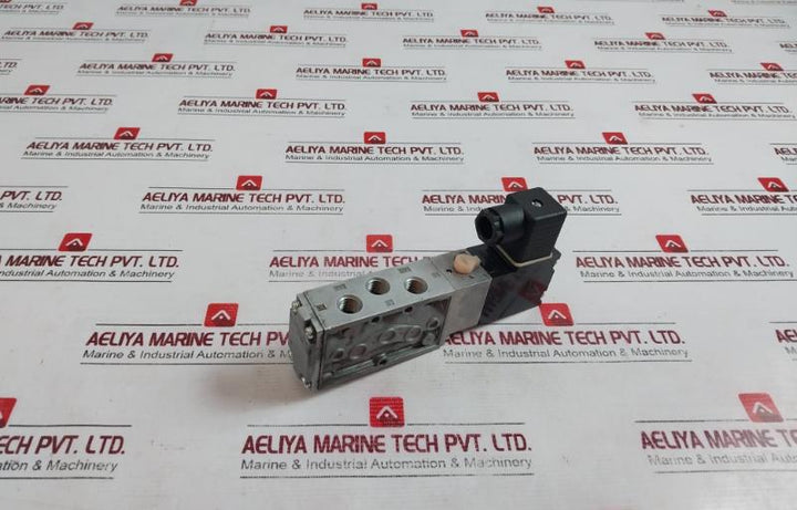 Ckd 4F210 Pneumatic Valve 100V 50/60Hz 110V